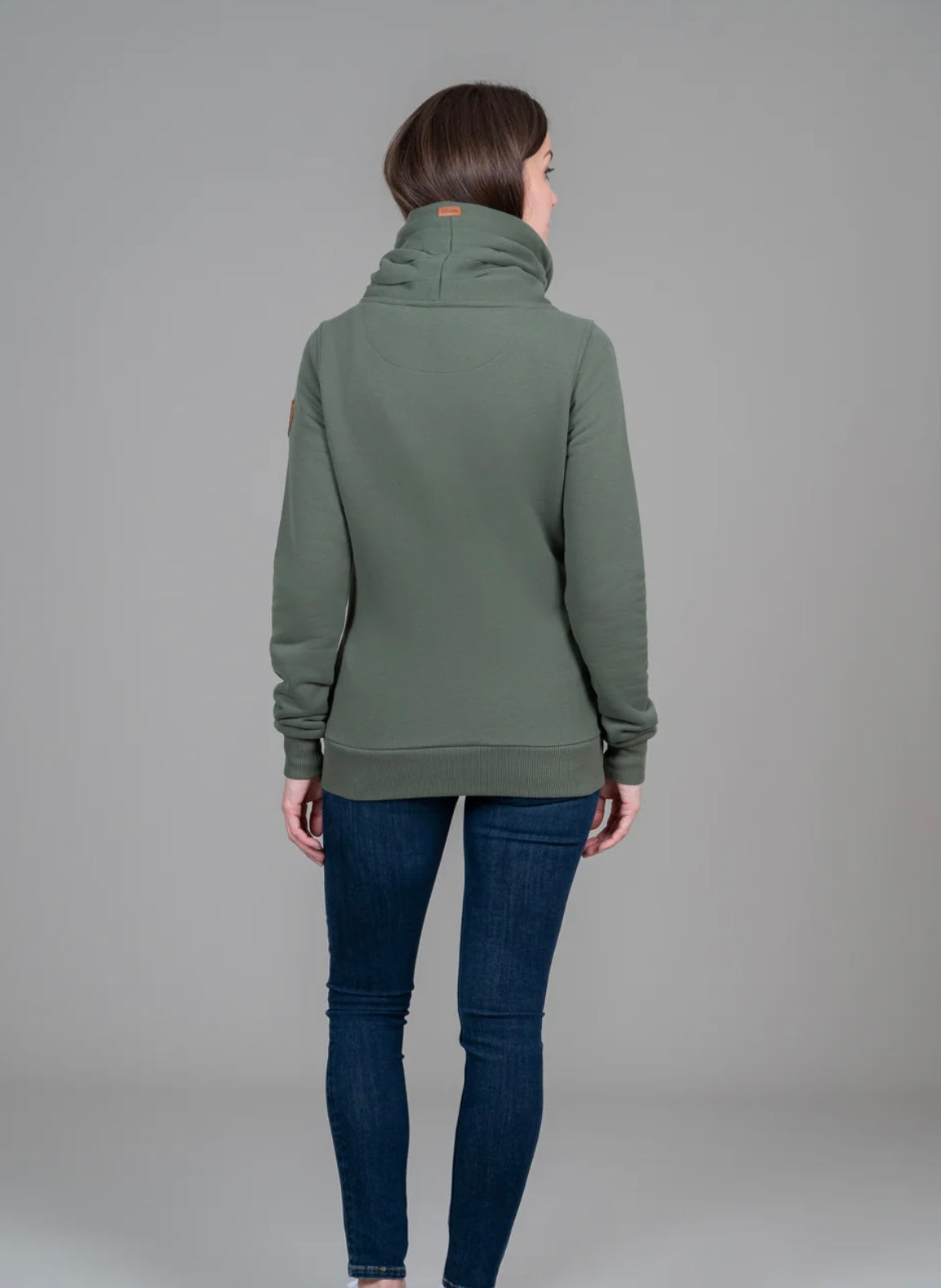 WANAKOME • HESTIA • MOSS GREAN • 70010