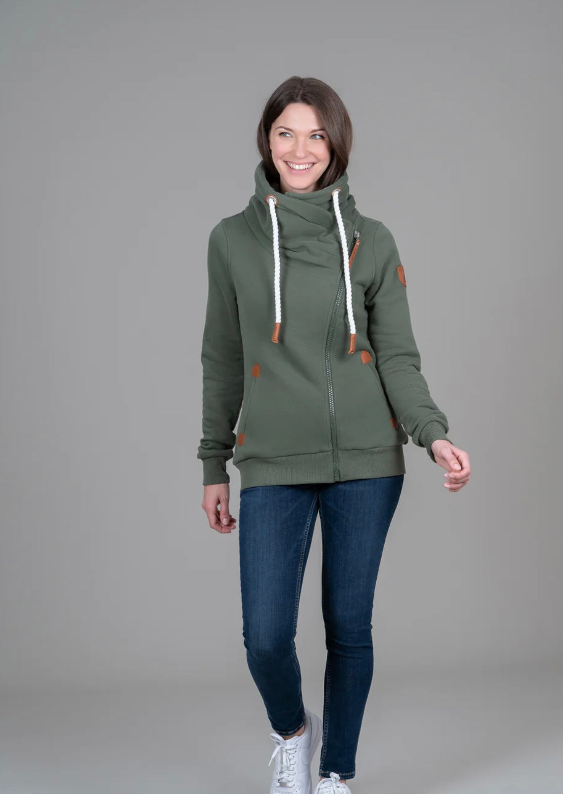 WANAKOME • HESTIA • MOSS GREAN • 70010