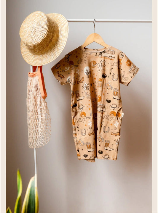 LITTLE YOGI • DRESS LITTLE DÉSERT • SAND