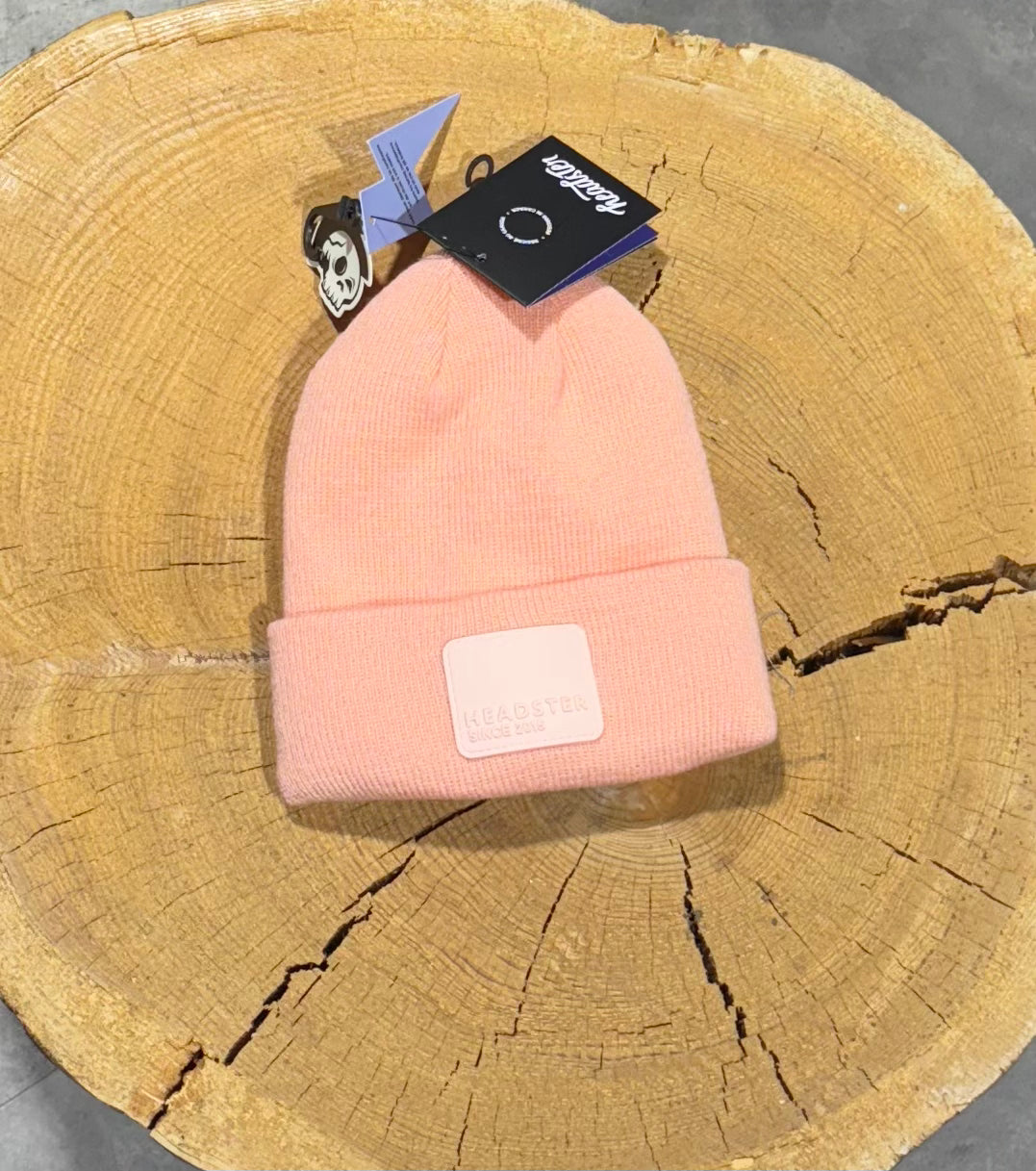 HEADSTER • TUQUE • KINGSTON BEANIE • DOUBLÉ • PEACHY