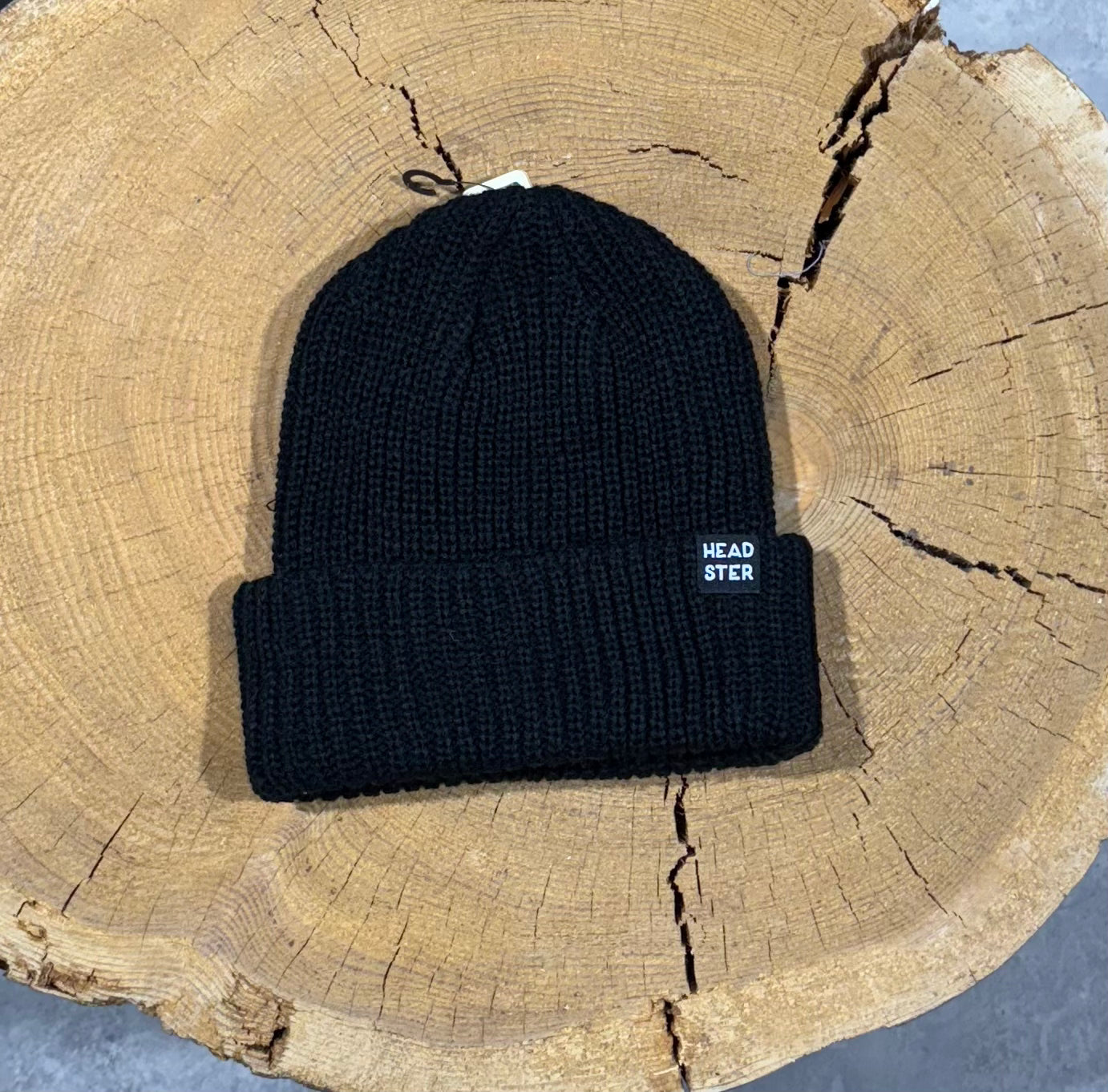 HEADSTER • MINIMAL BEANIE • BLACK