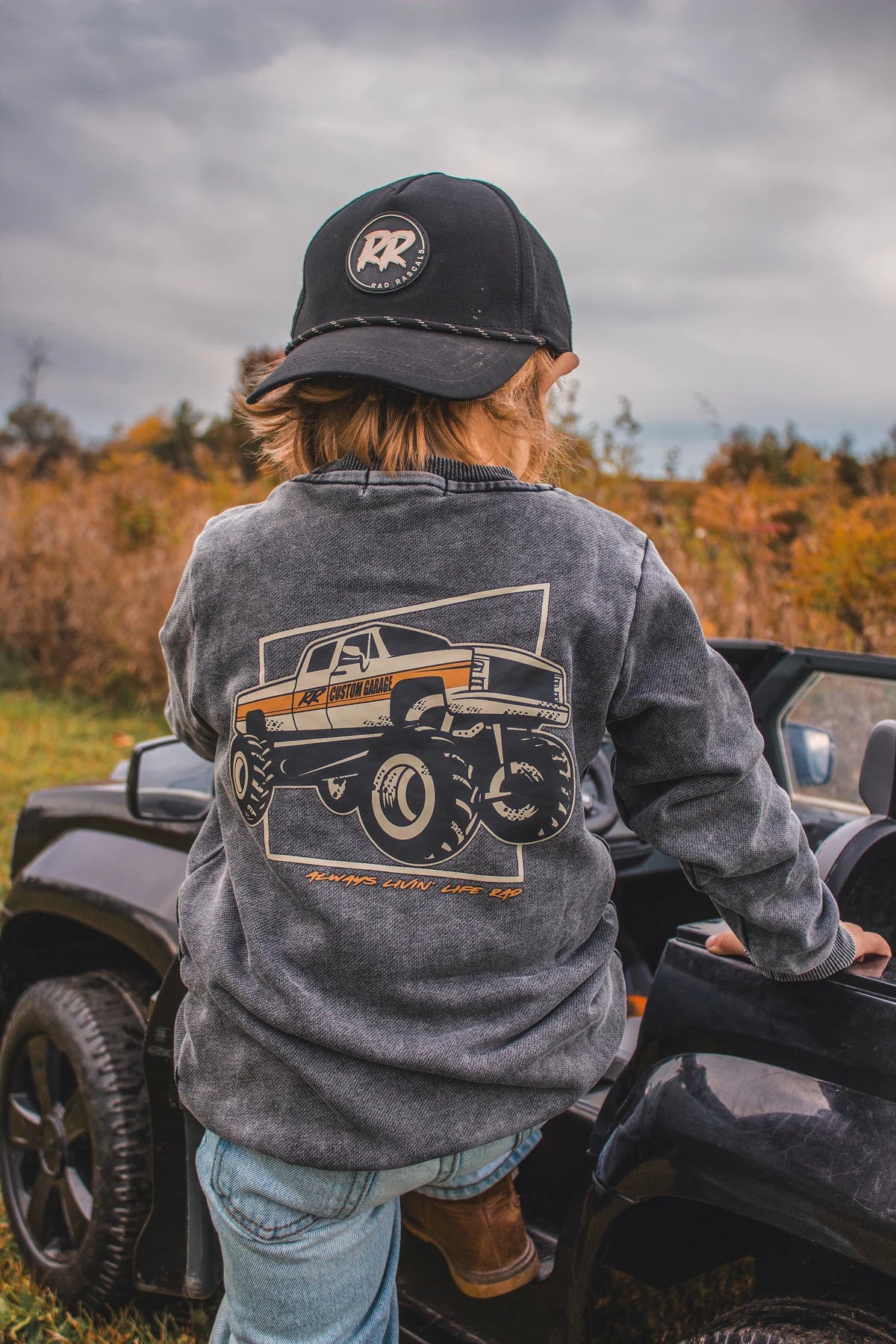 RAD RASCAL • CREW NECK • LIVING LIFE RAD